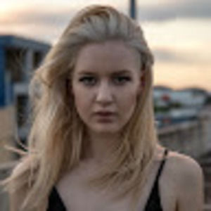 Meet your Posher, Lena